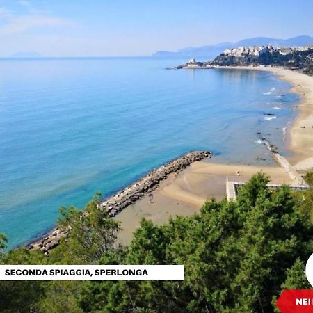 Camera Iris - B&B Antico Casale Монте-Сан-Бьяджо Экстерьер фото