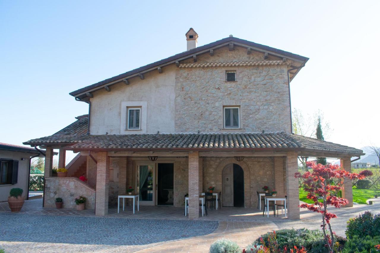 Camera Iris - B&B Antico Casale Монте-Сан-Бьяджо Экстерьер фото